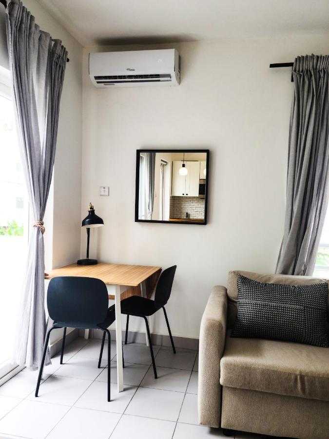 Modern - Work From Zanzibar Dambani