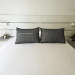 Modern Apartment - Work From Zanzibar
